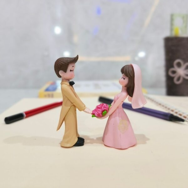 Miniature Couple for Home Decoration
